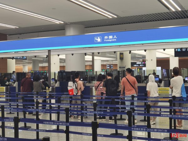 交易配资网 暑运开启超半月，成都外籍旅客入境量同比增长超68%，办理临时入境节省时间超65%